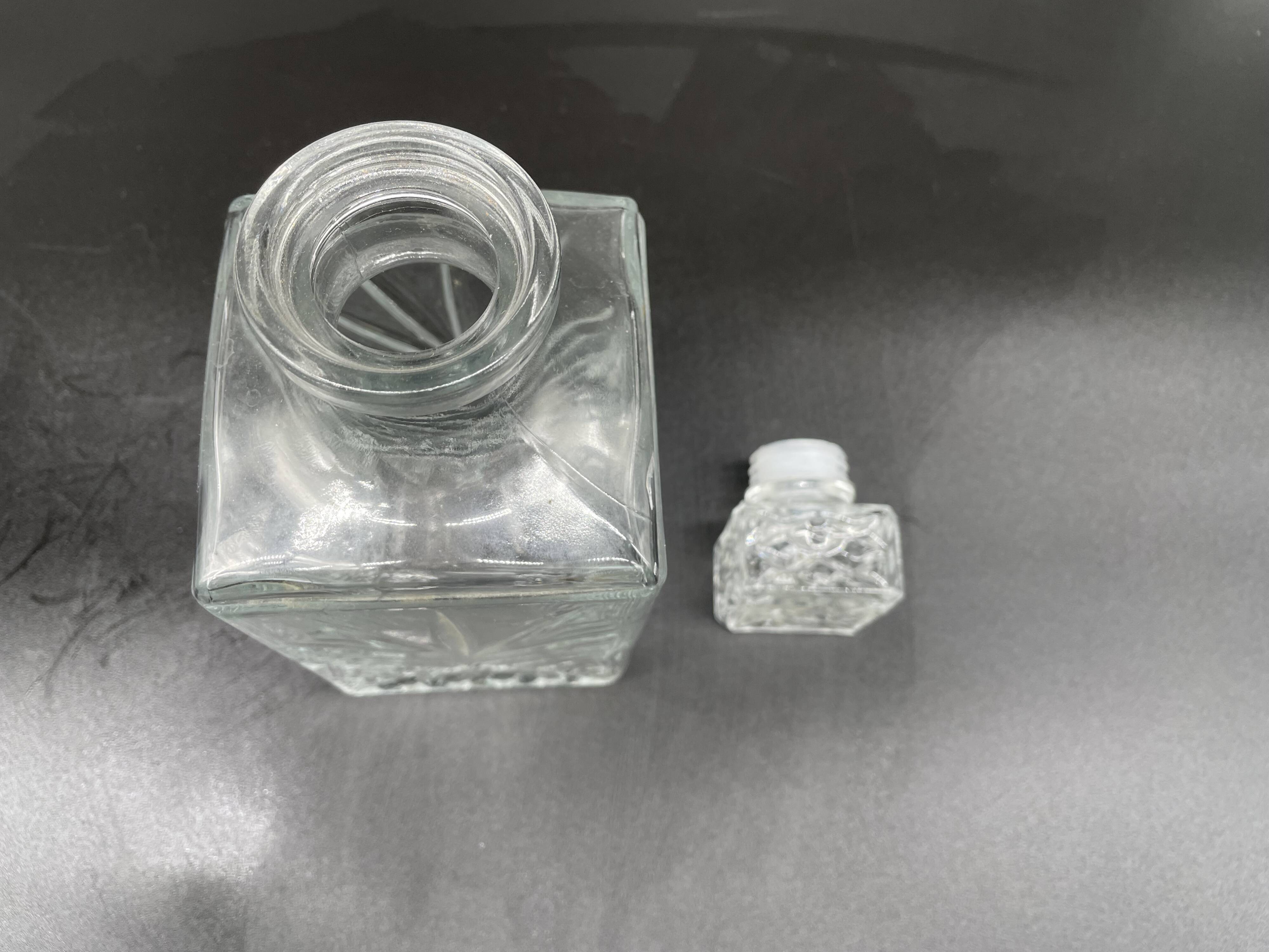 Vintage, whisky decanter, bottle, pitcher, cork, diamond décor, vegetable, 1960s, 1970s, Italy