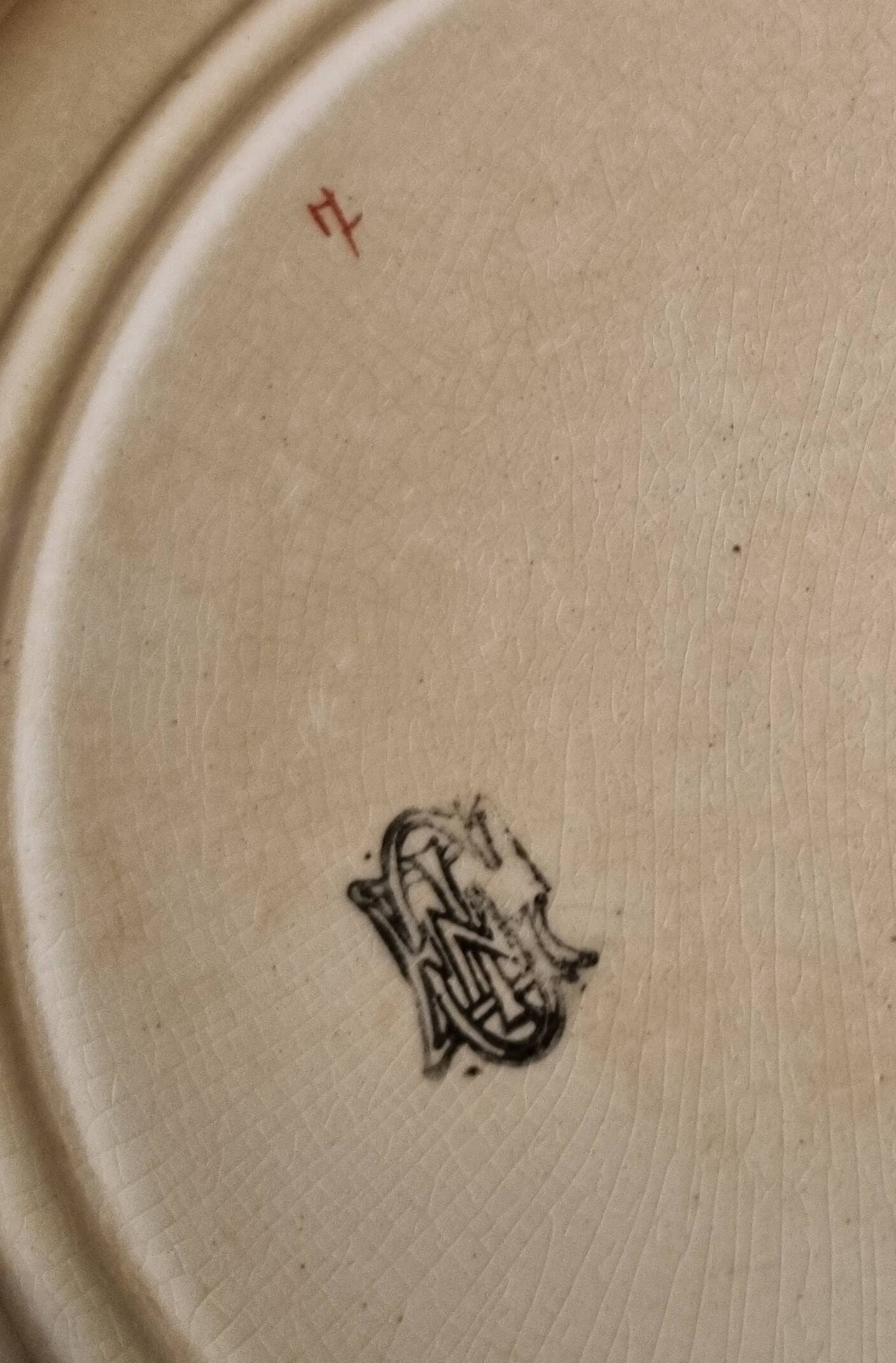 Large antique plate in Gien earthenware with Cornucopia pattern Ø 28 cm