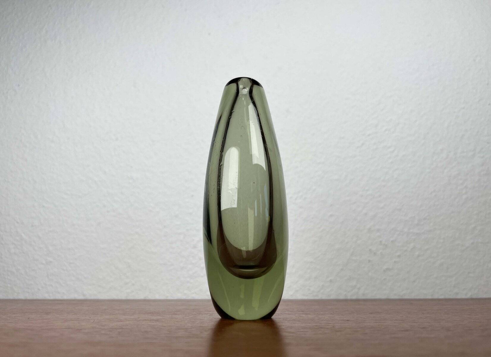 Danish glass vase in mid-century style by Per Lütken for Holmegaard, 1960s.