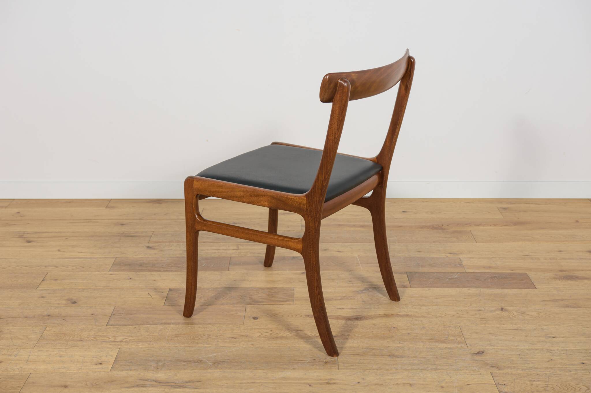 Danish Dining Chairs by Ole Wanscher for Poul Jeppesens Furniture Factory.