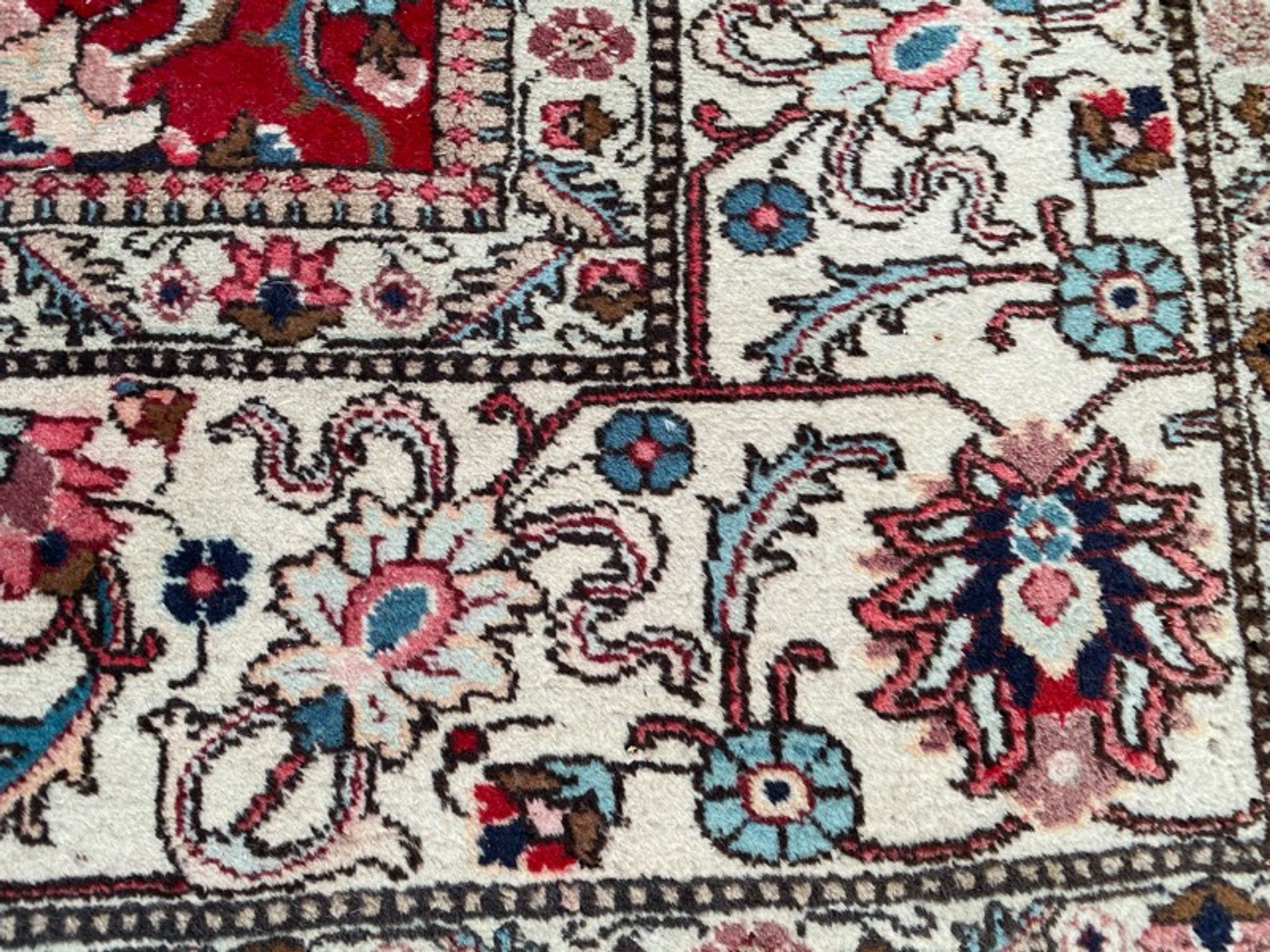 Large vintage Persian carpet tabriz 244x344 cm