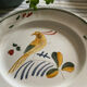 Assiette en grès faite main décor oiseau