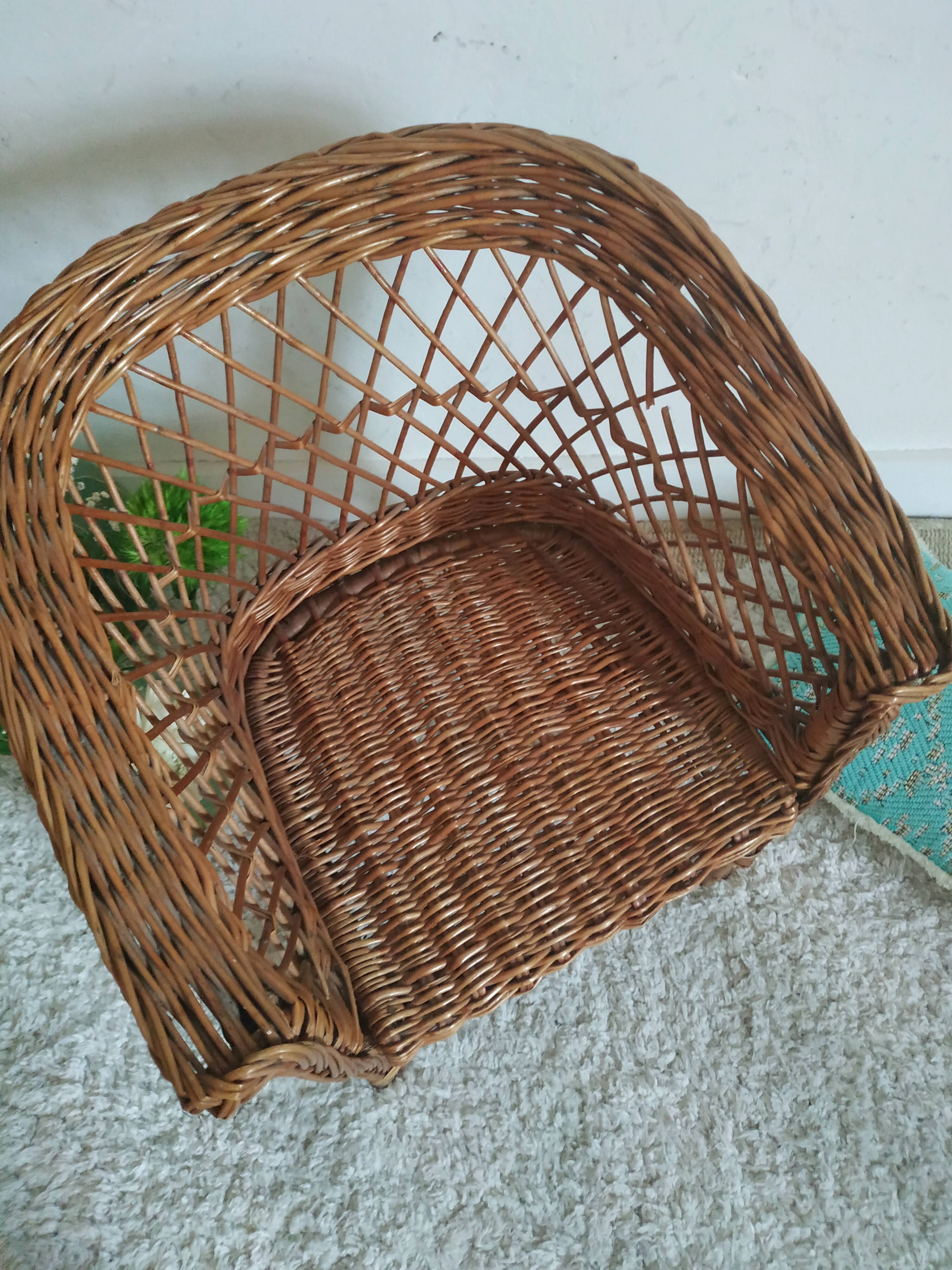 Vintage wicker child chair