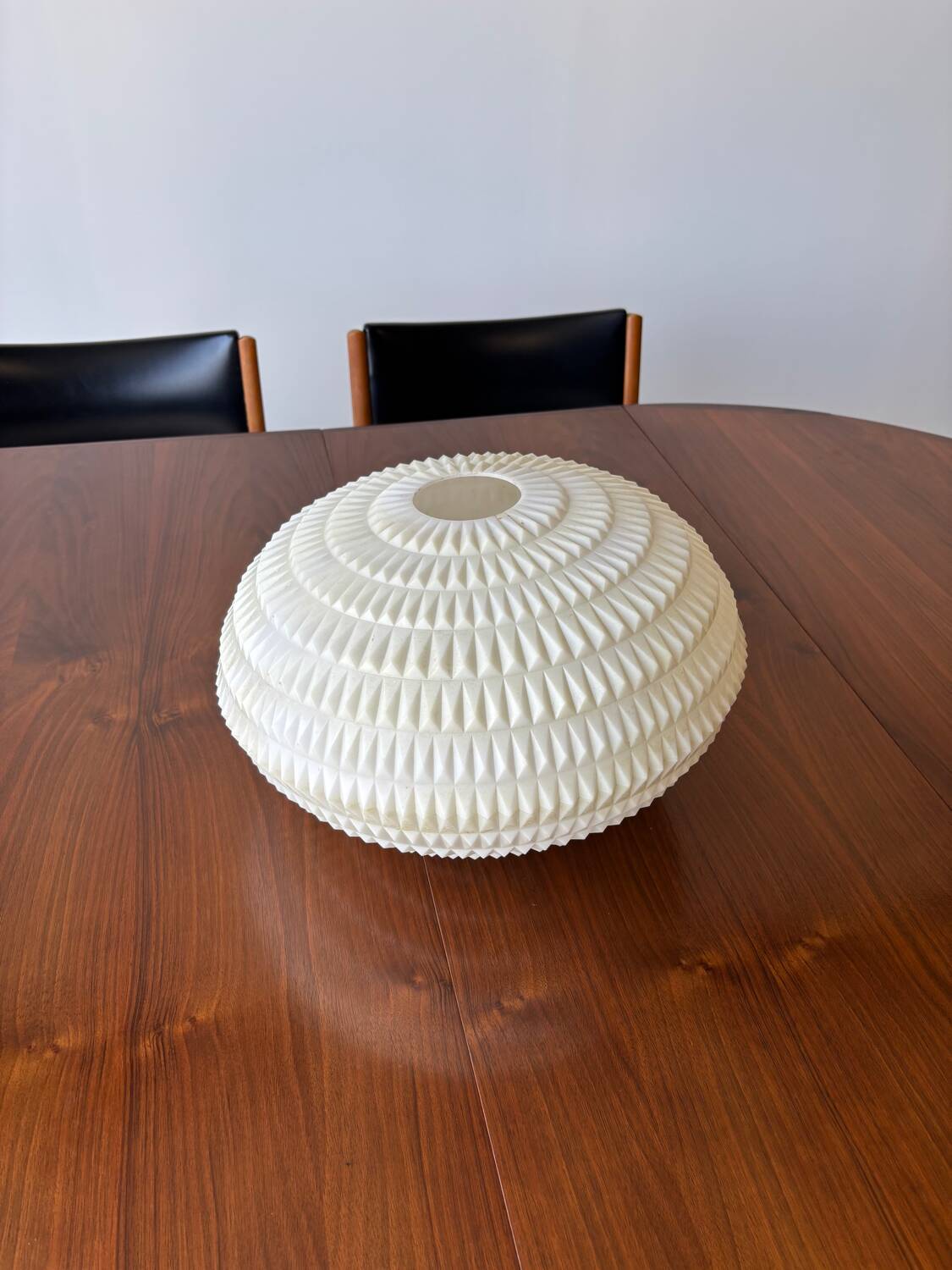 Pendant lamp / chandelier by designer Aloys Gangkofner for Erco