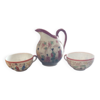 Milk jug and 2 cups fine japanese porcelain