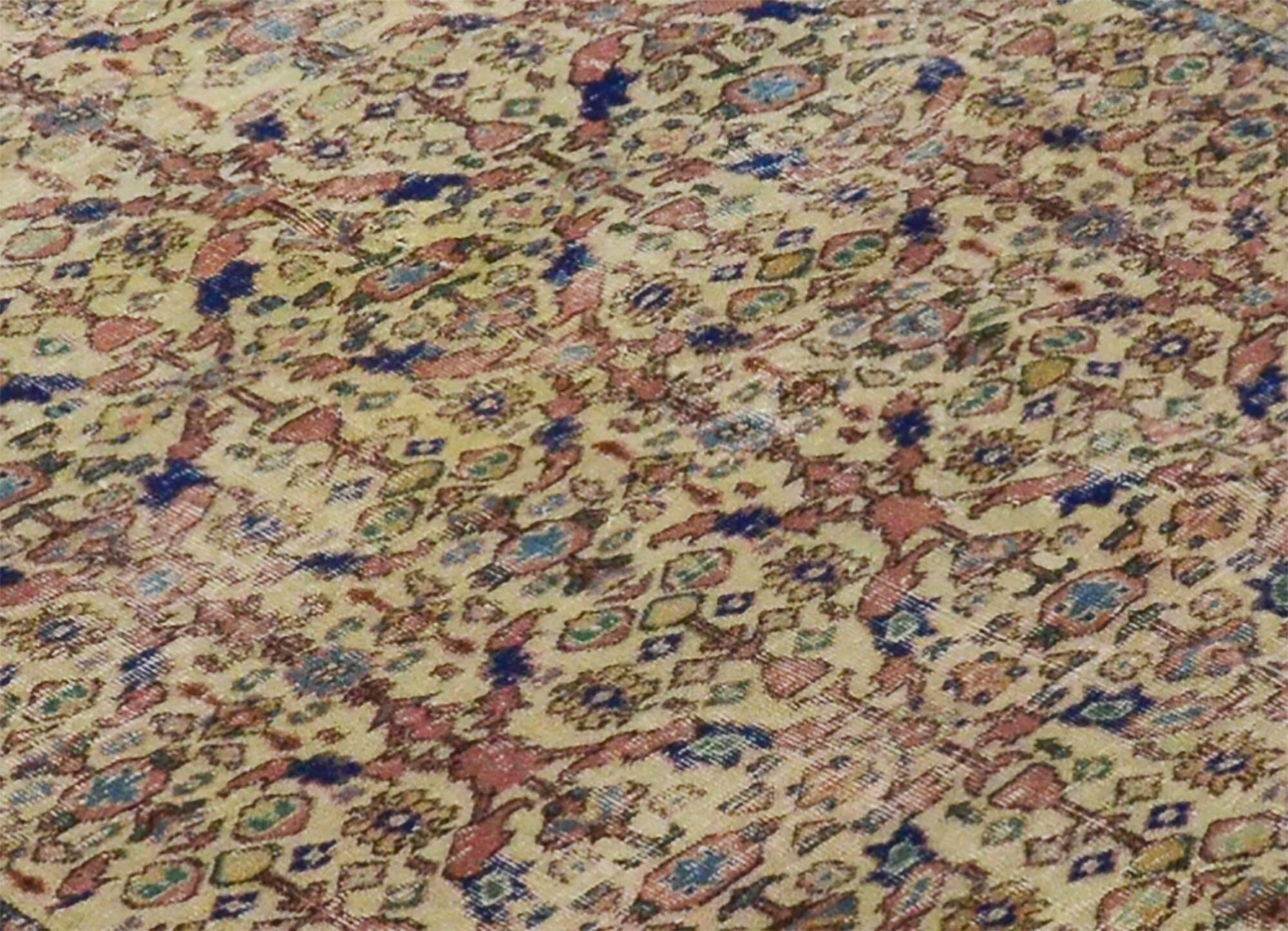 One-of-a-Kind Turkish Handwoven Vintage Rug - Timeless Vintage Elegance 292x 203 cm