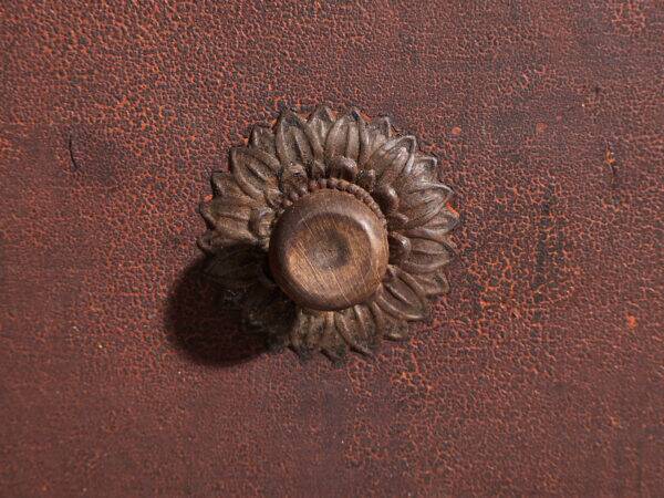 Antique patinated chest of drawers (circa 1920)