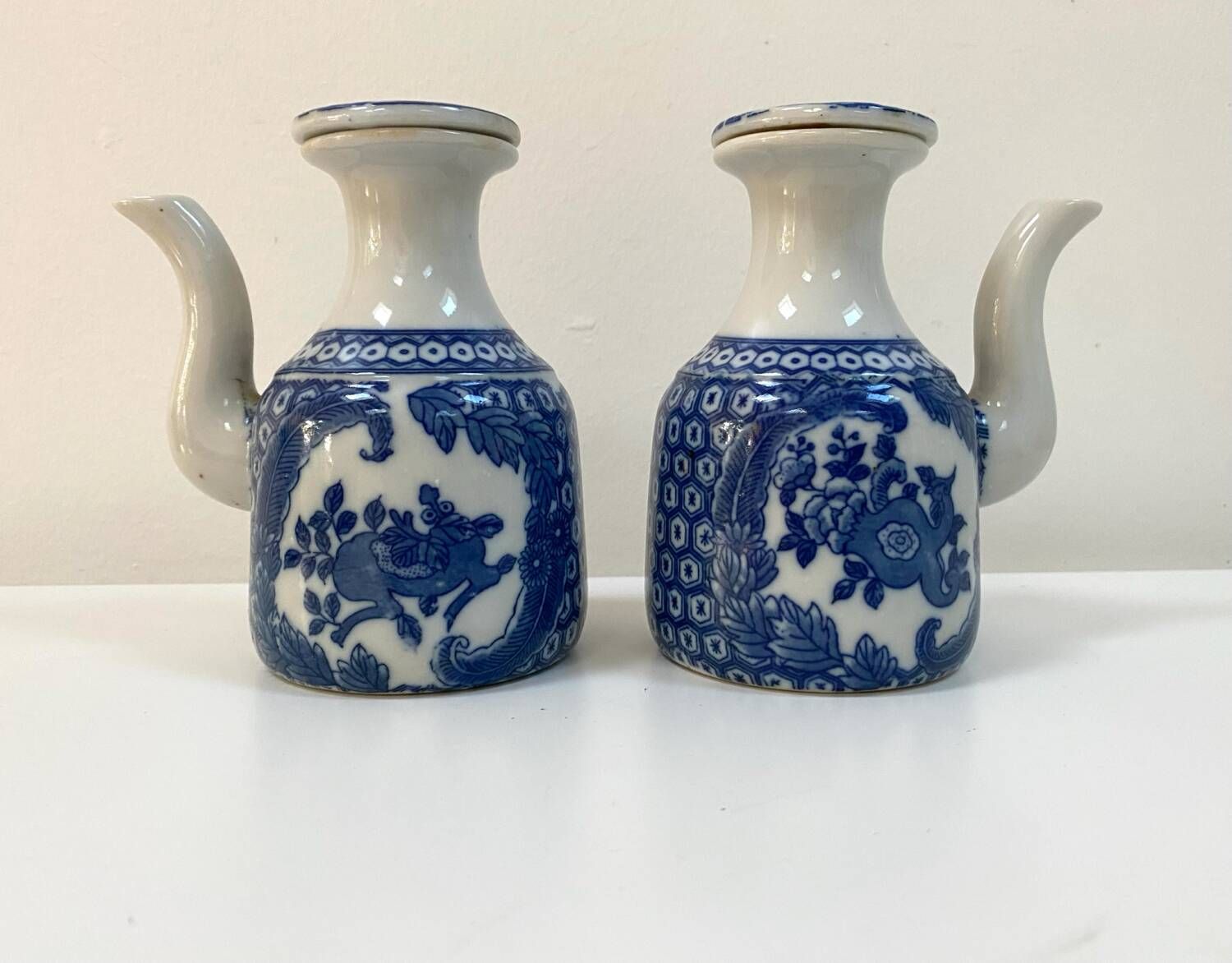 Pair of Chinese porcelain jugs from the 1950s.