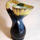 Vase avec anse en torsade