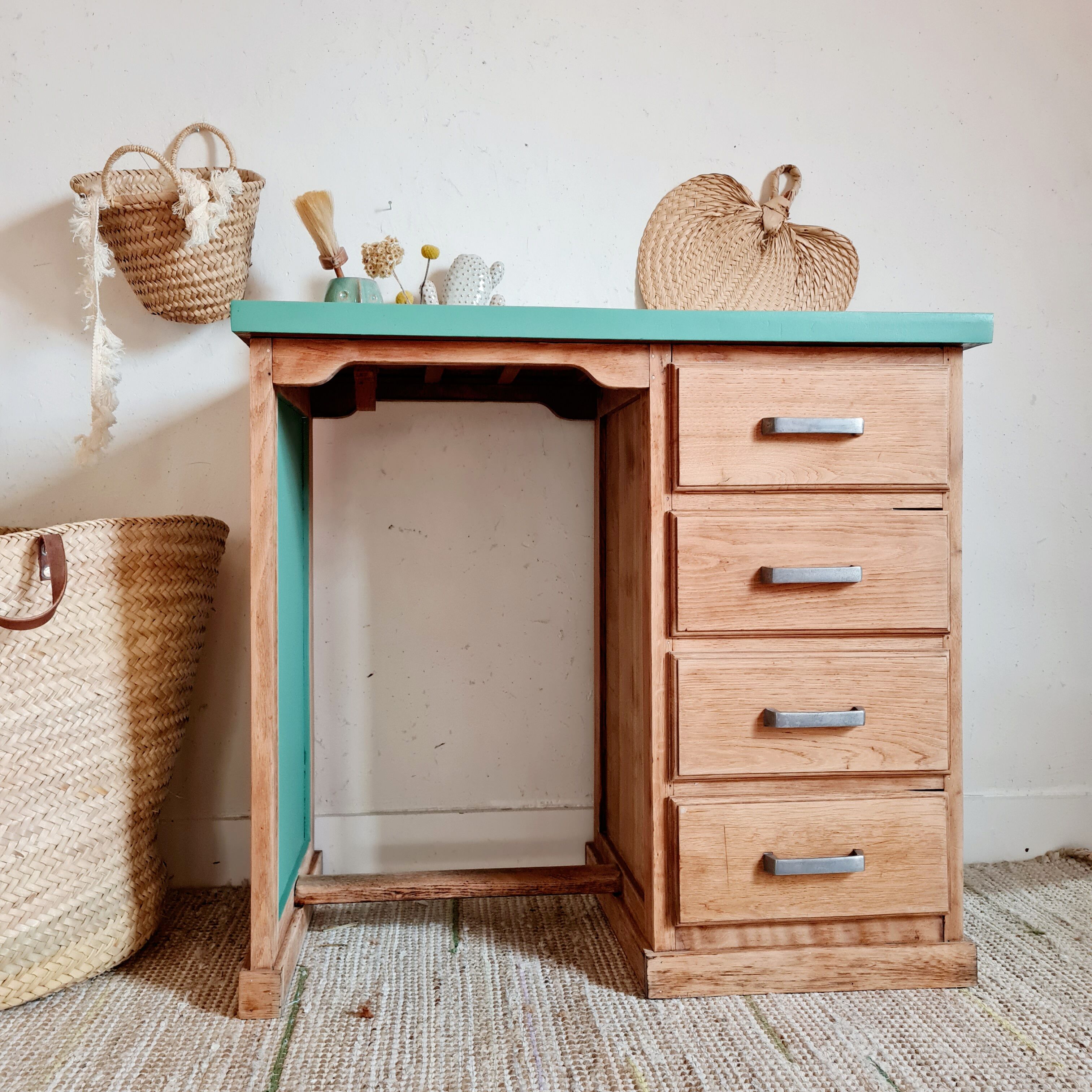 U.S. Green and Tropical Office