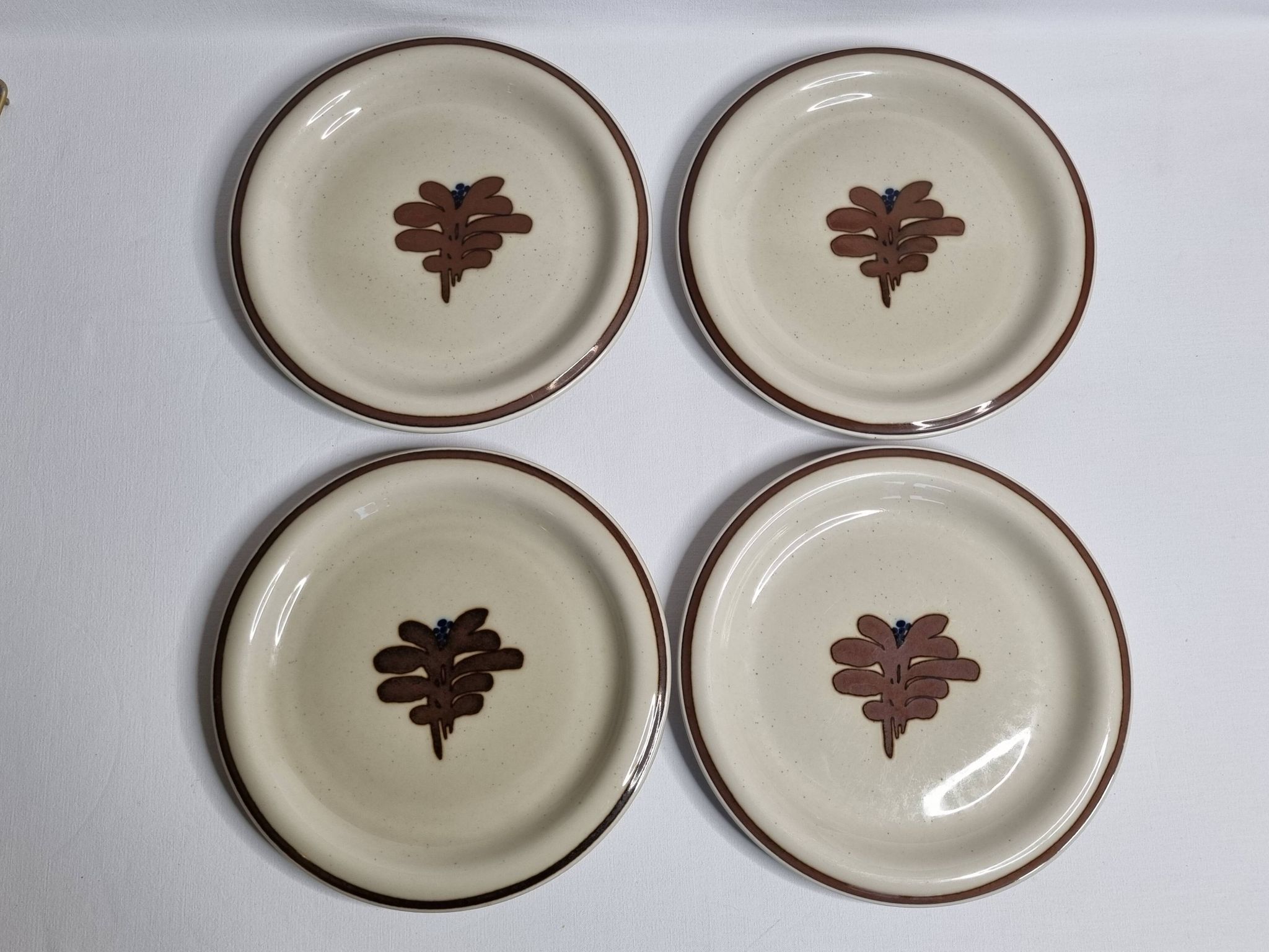 Ensemble de 4 assiettes vintage en grès émaillé décor abstrait "Thomas Germany", 26 cm