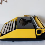 Functional Remington typewriter