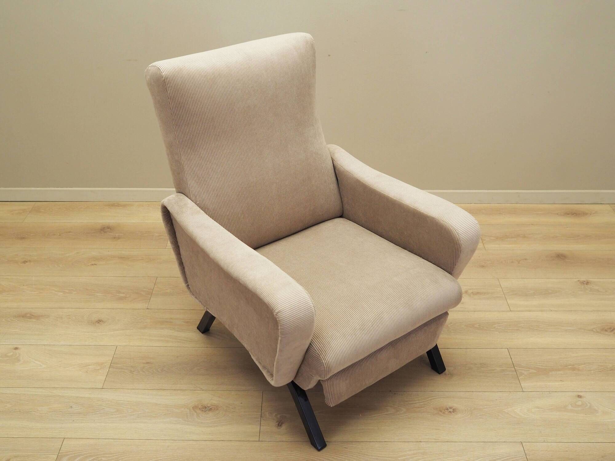 Adjustable armchair, Italian design, 1970s, production: Italy