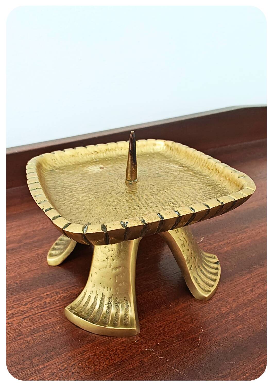 Bougeoir brutaliste en laiton