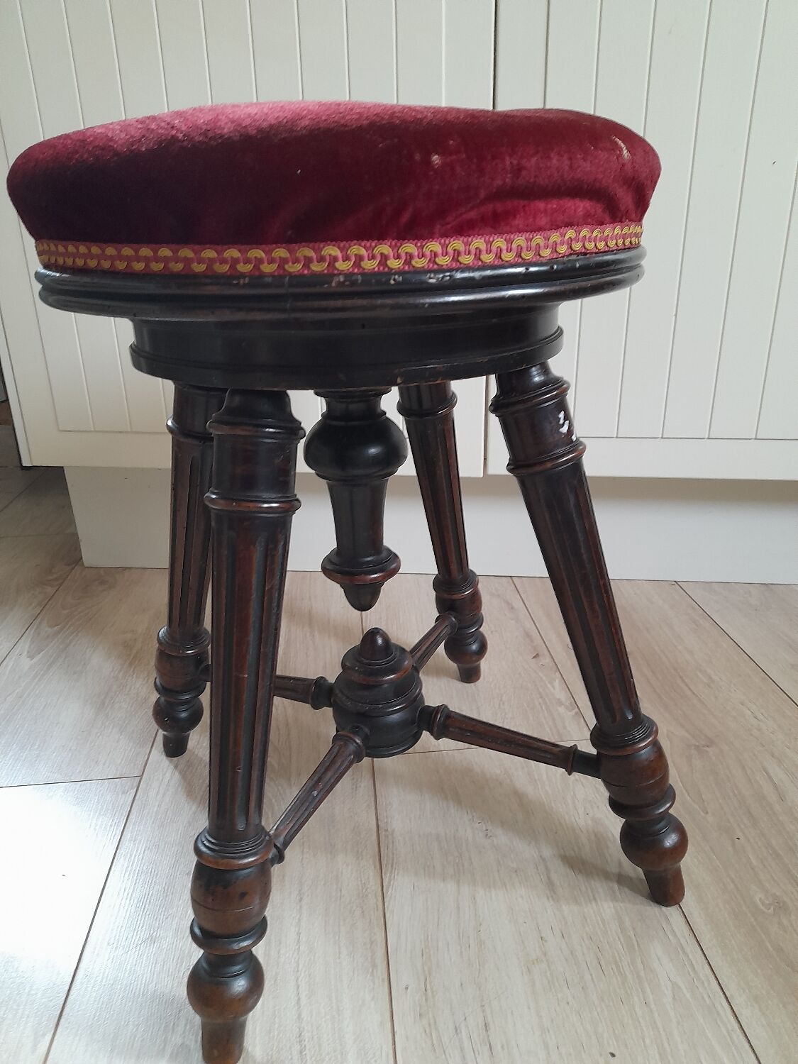 Piano stool