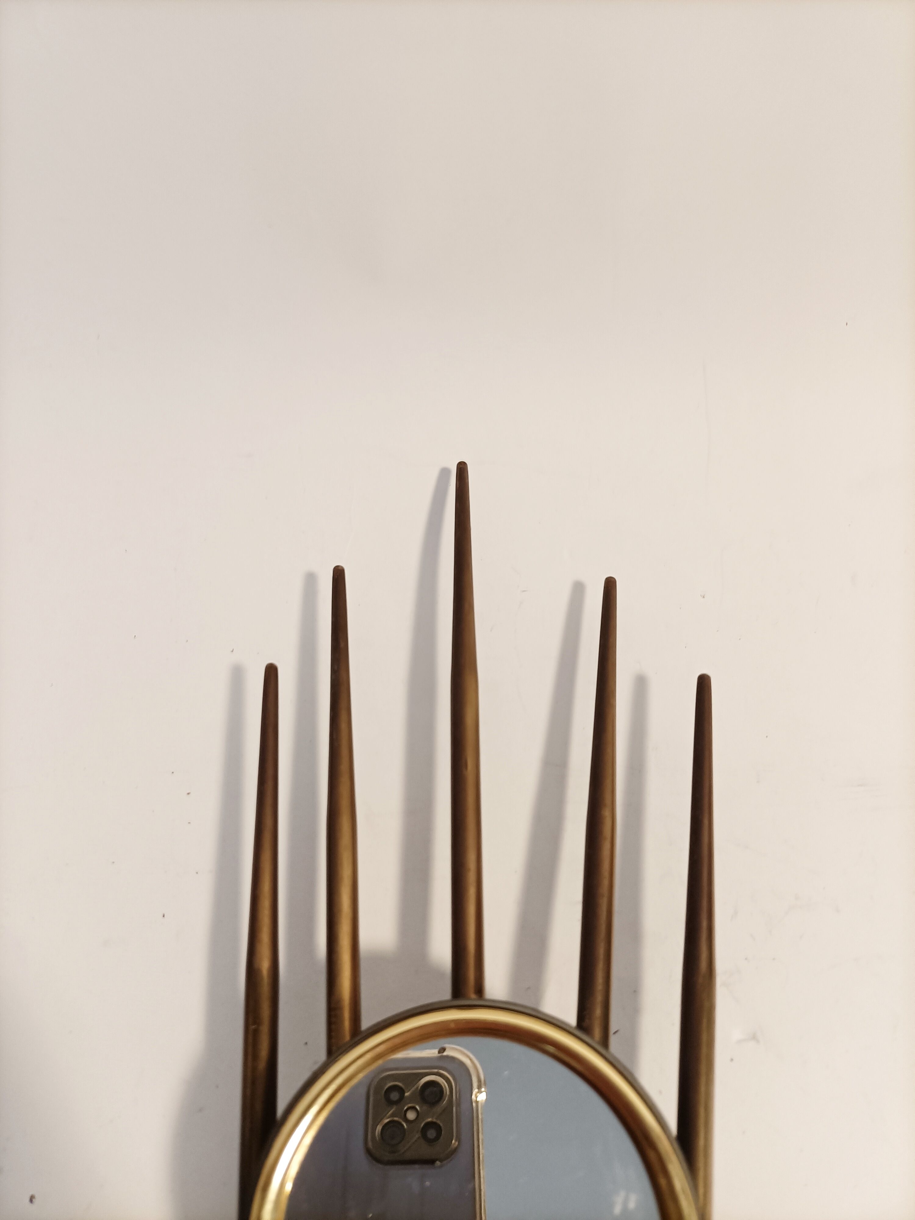 Miroir de chambre en laiton doré 1960