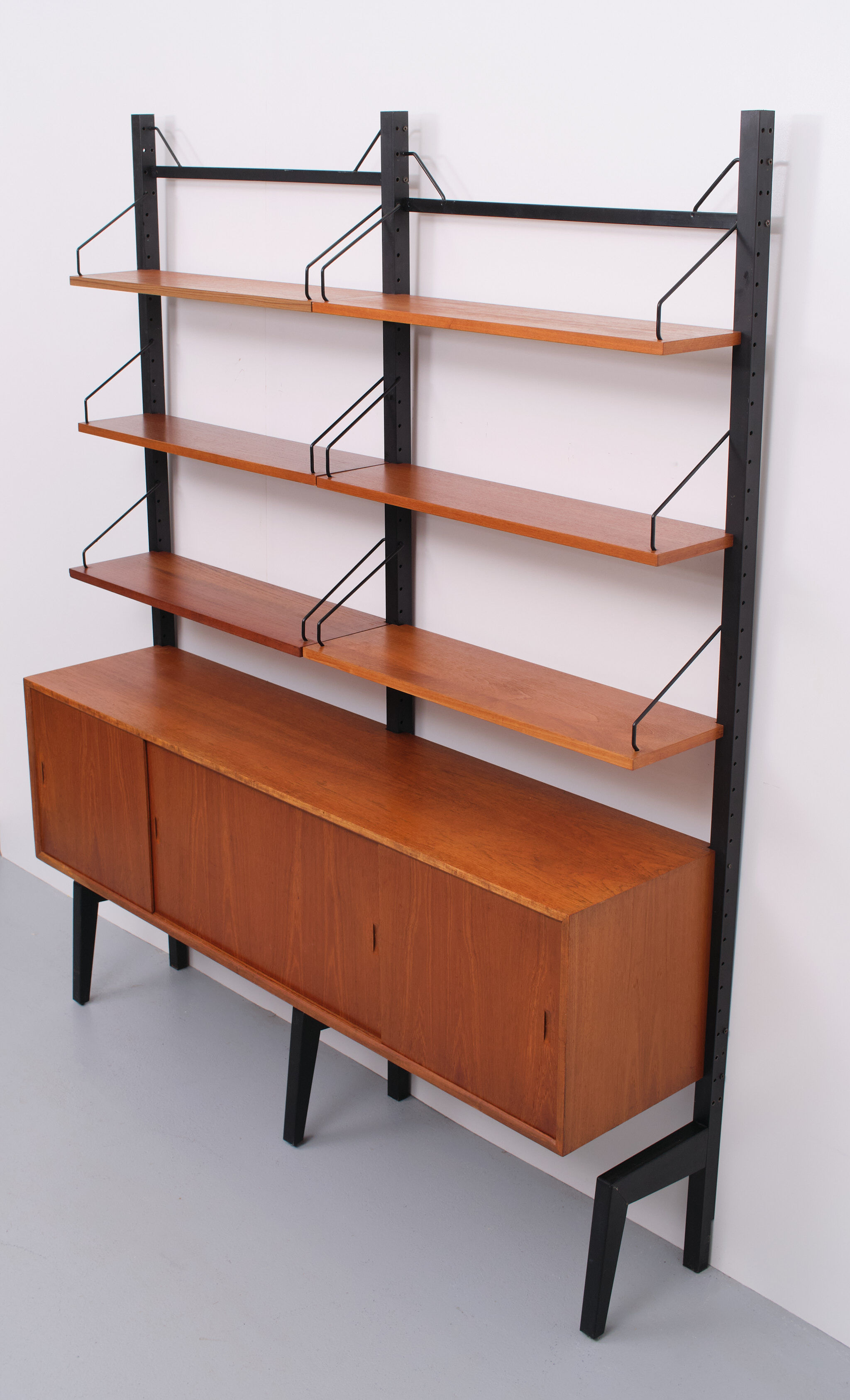 Poul Cadovius Royal Wall System Free Standing 1958 Denmark