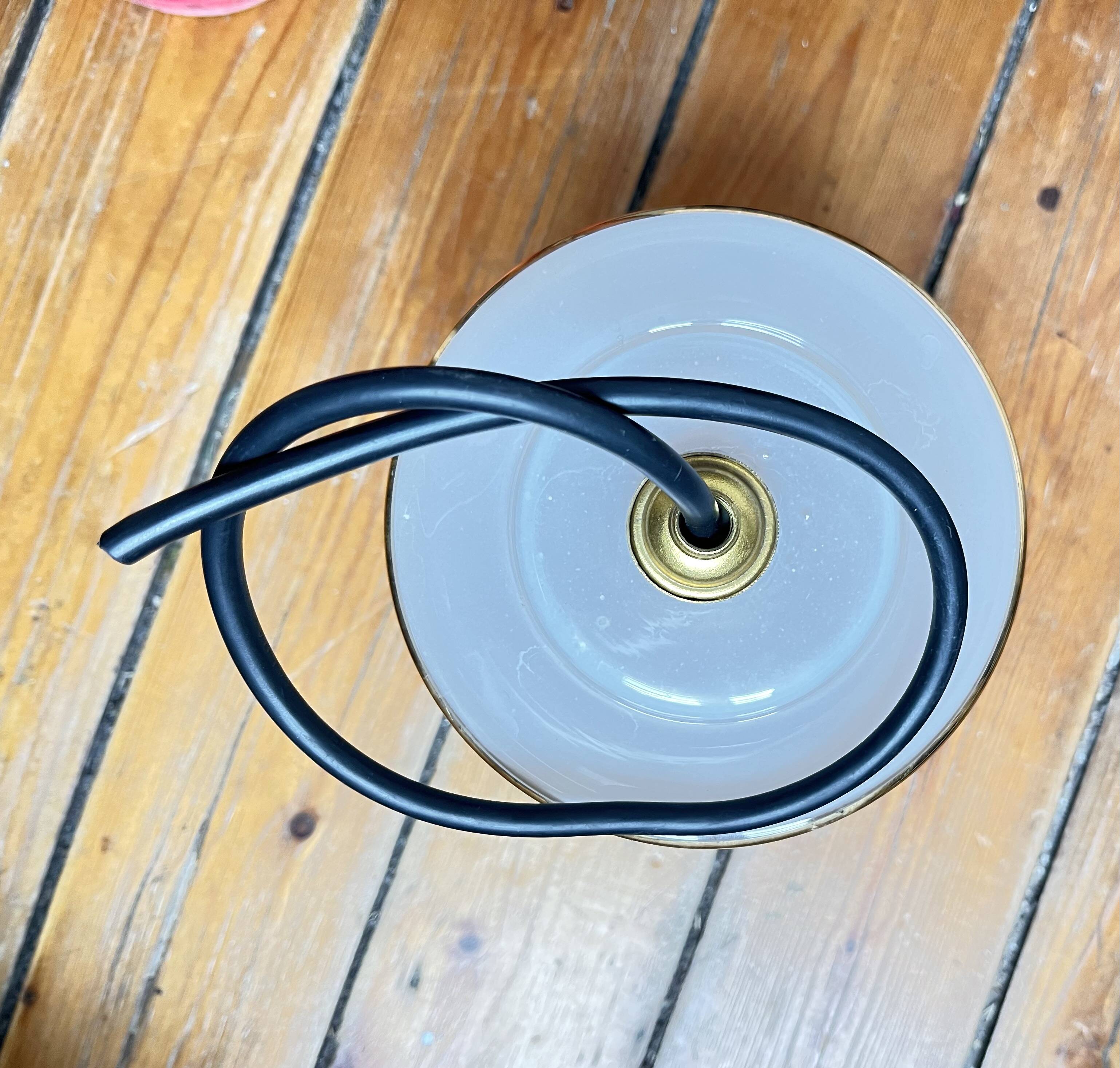 Small white and gold diabolo pendant light