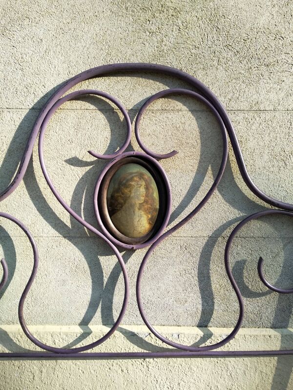 Lit en fer forgé fin XIX patiné