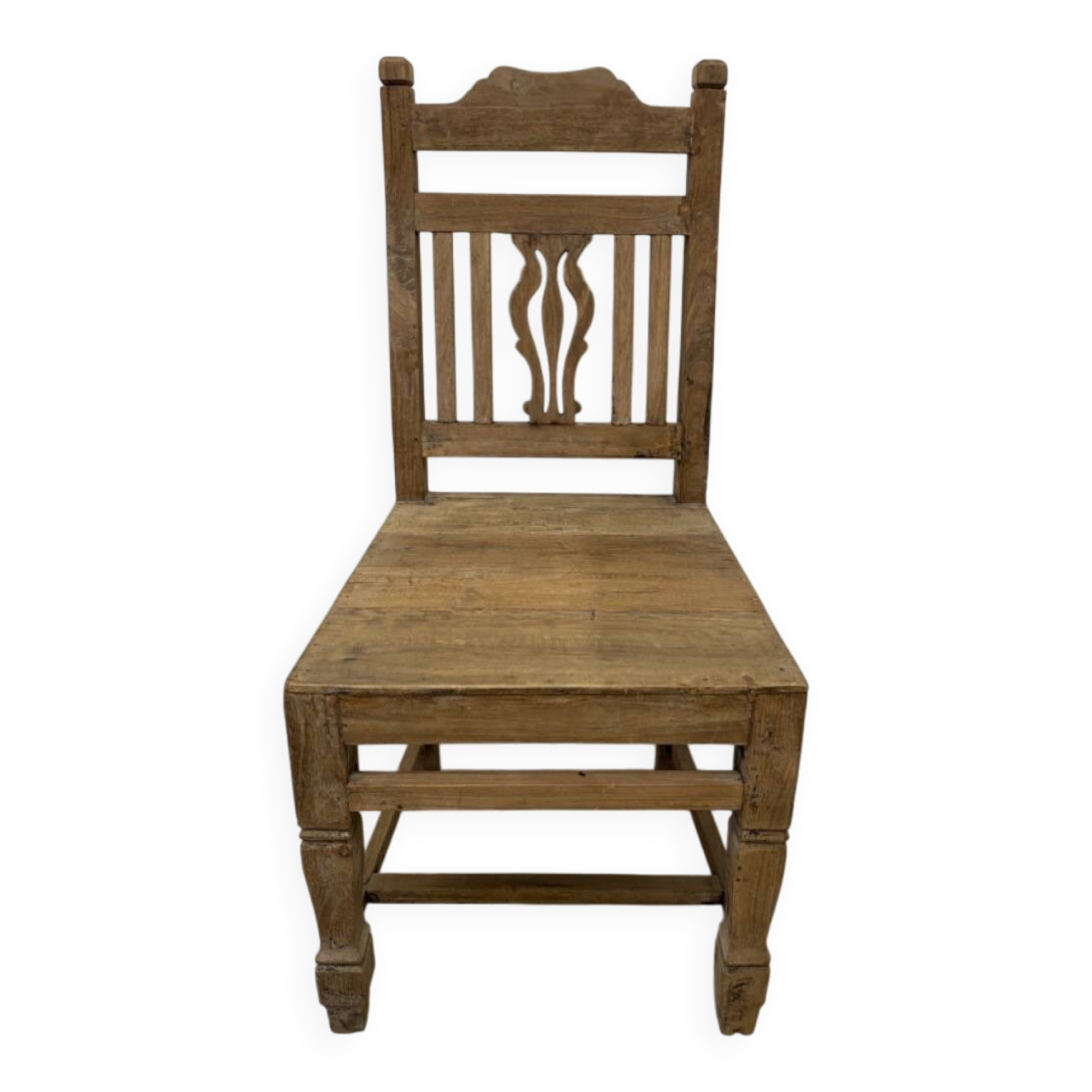 Chaise paysanne ancienne en bois