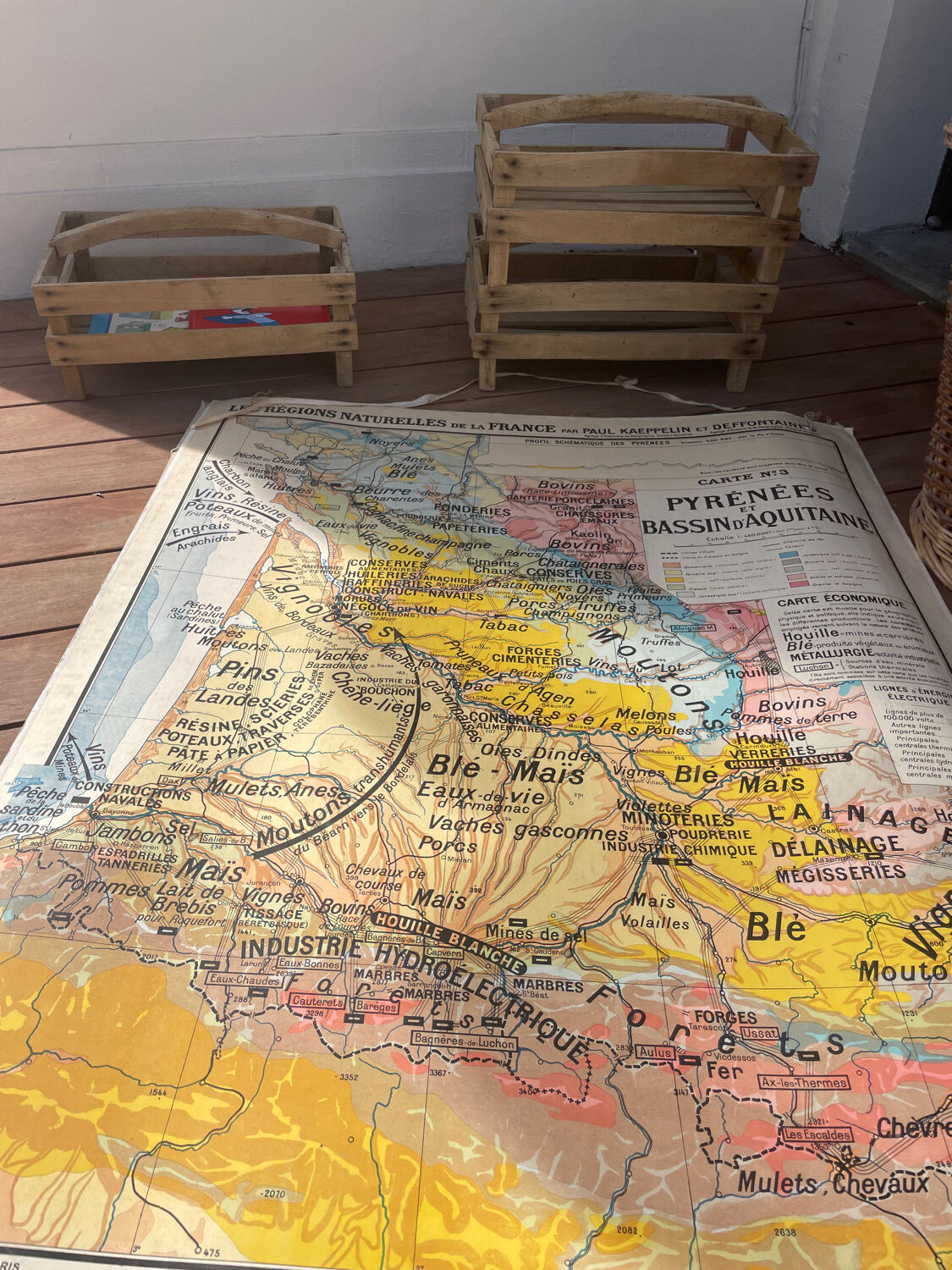 Map Pyrenees Aquitaine Basin