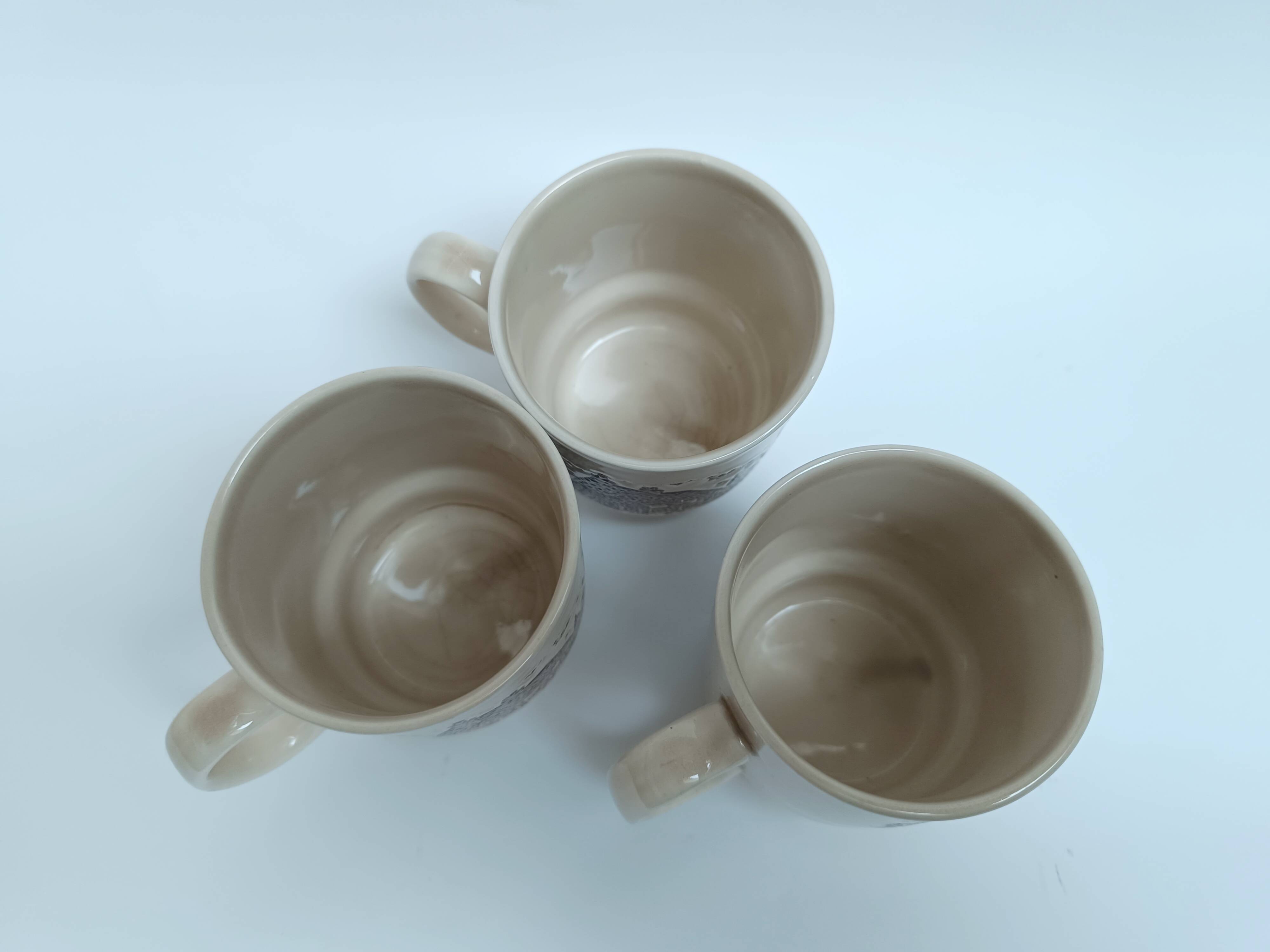 Mugs anglaises Staffordshire