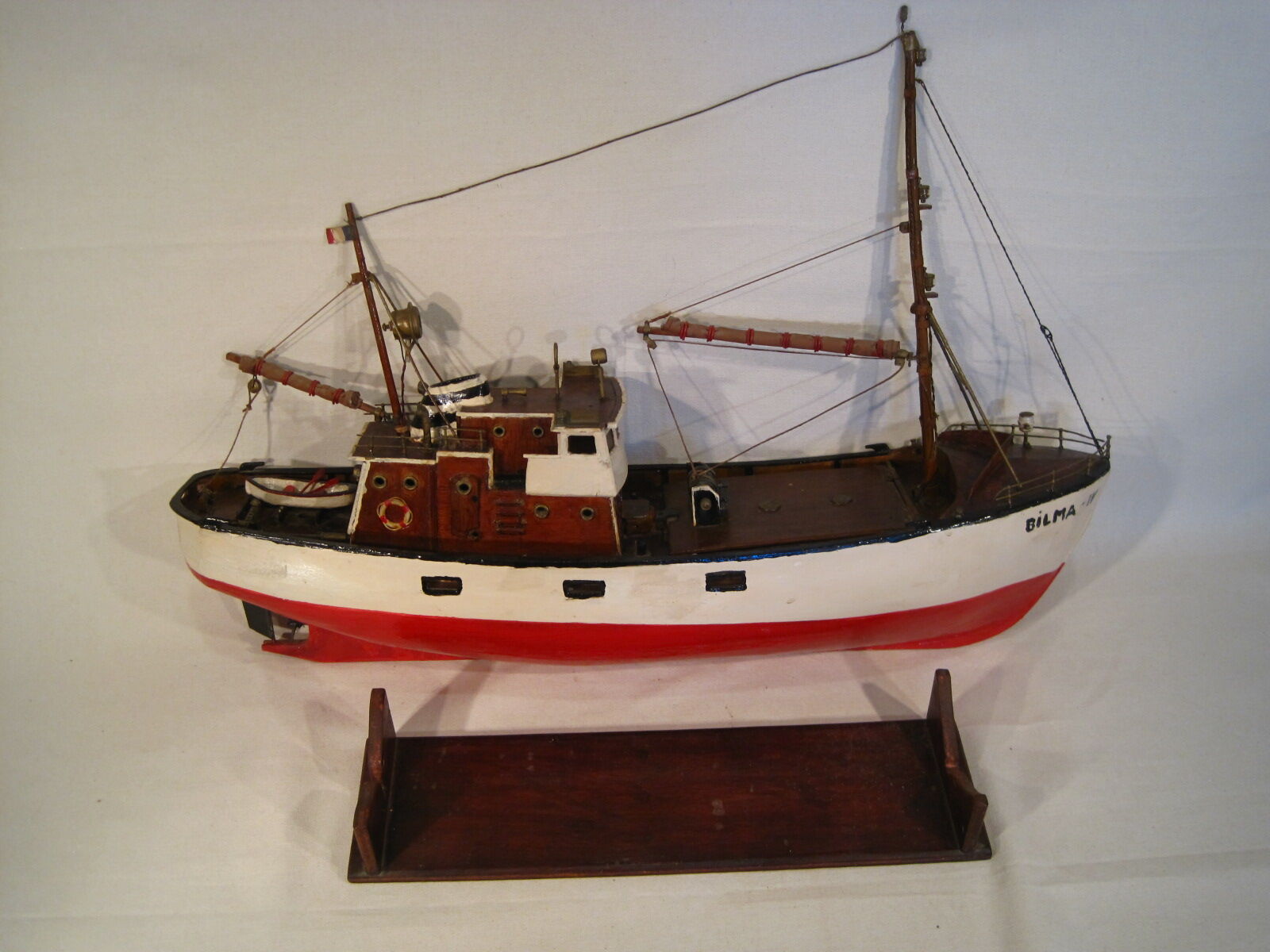 Artisanal wooden model, basin boat, motor toy, fishing trawler