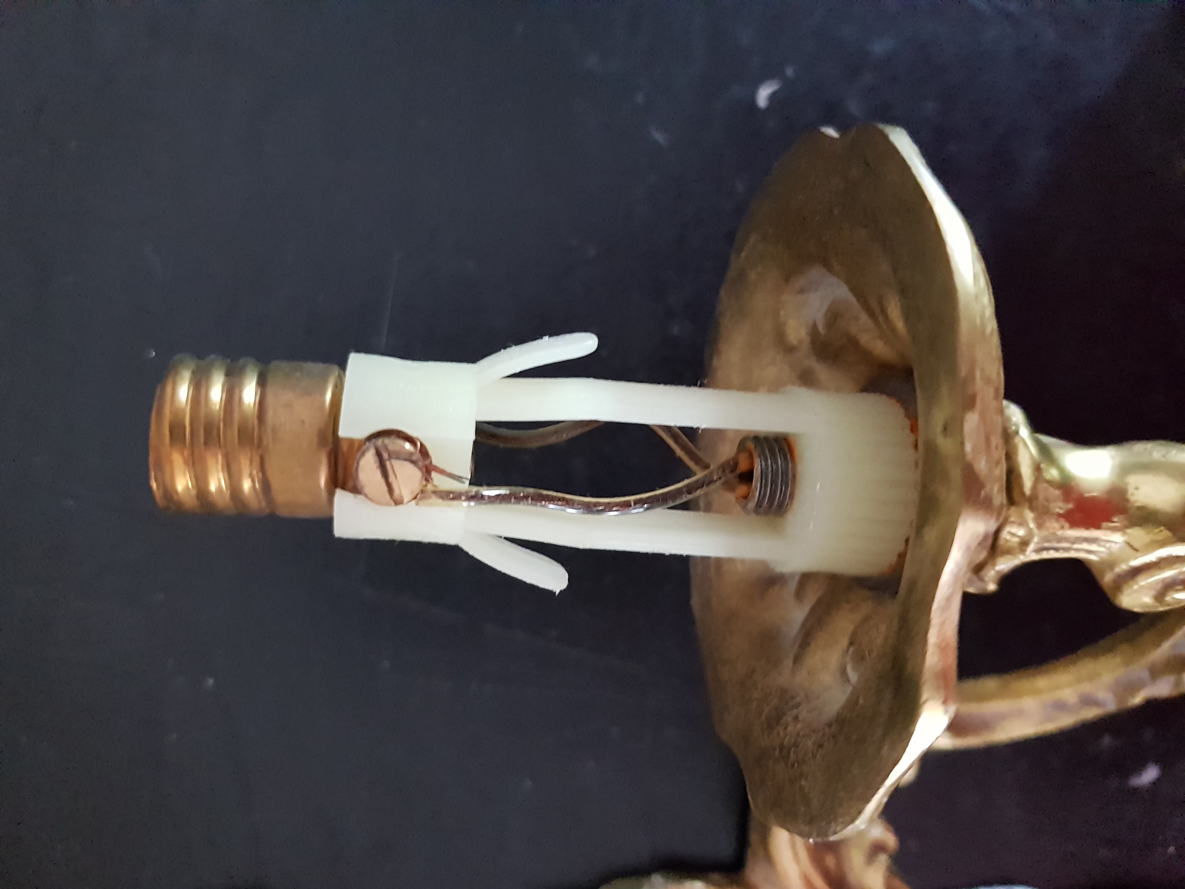 Gold wall lamp