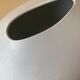 Vase en céramique blanc ovoïde