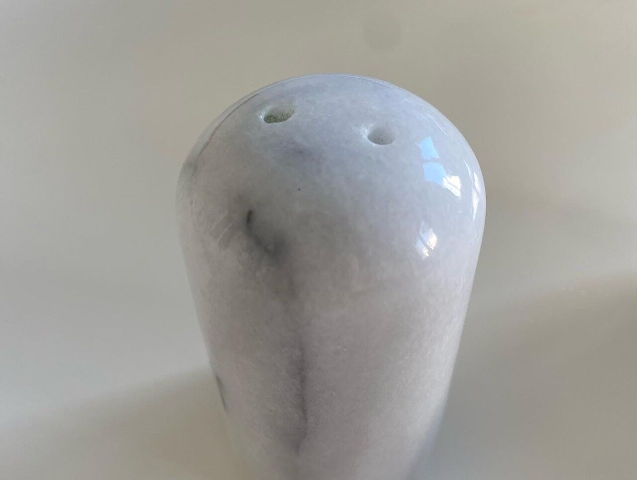 Salt and pepper shaker in Carrara marble, 70s