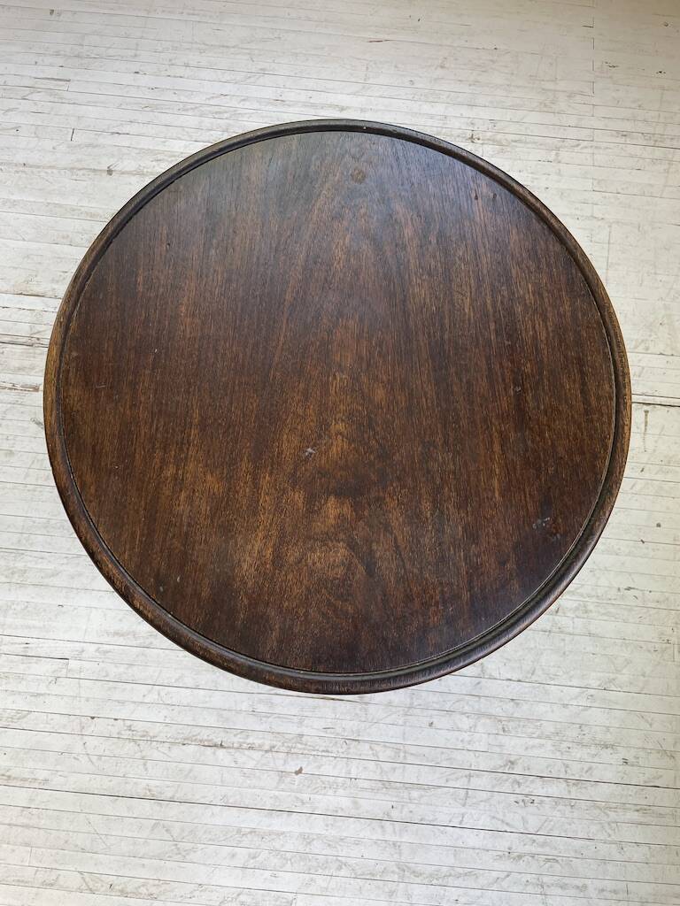 Table d’appoint brutaliste style Dudouyt