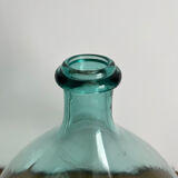 Give me vintage Jeanne goutte.