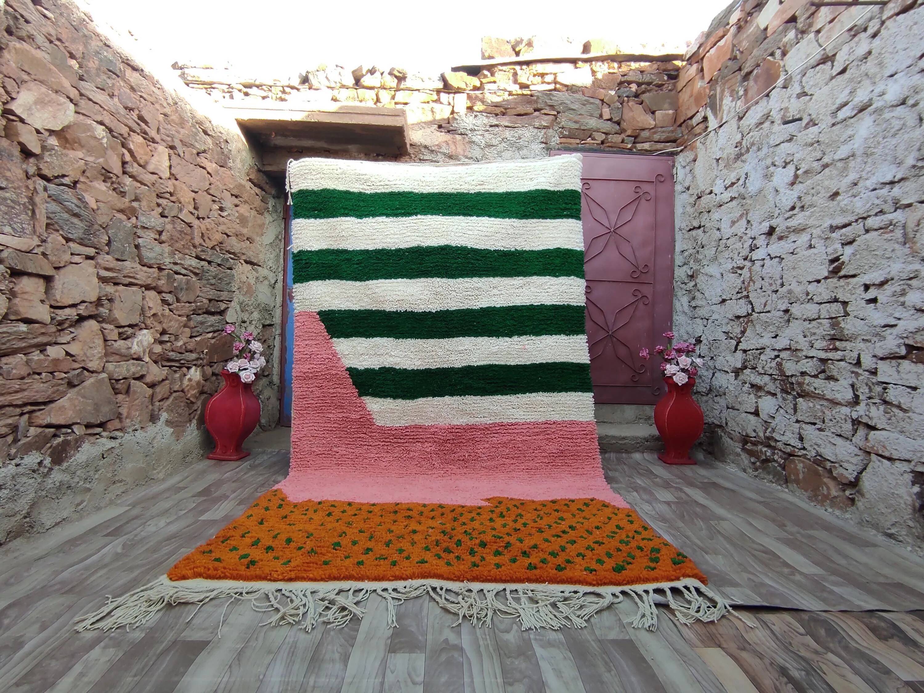 Traditional Berber rug in natural wool 2.5x1.5 m