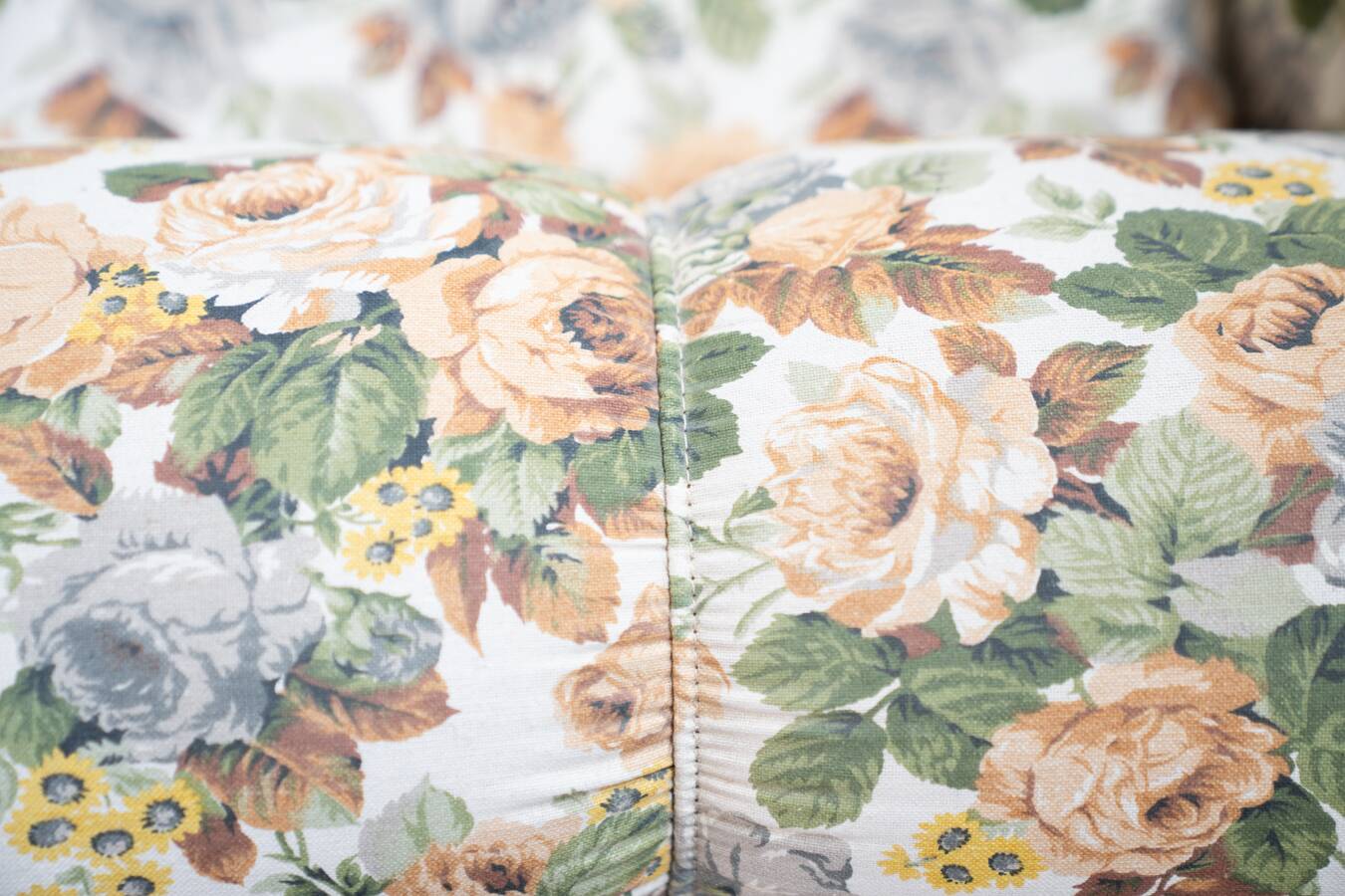 2-seater sofa, floral fabric, wooden structure, plastic and wooden legs, 1970