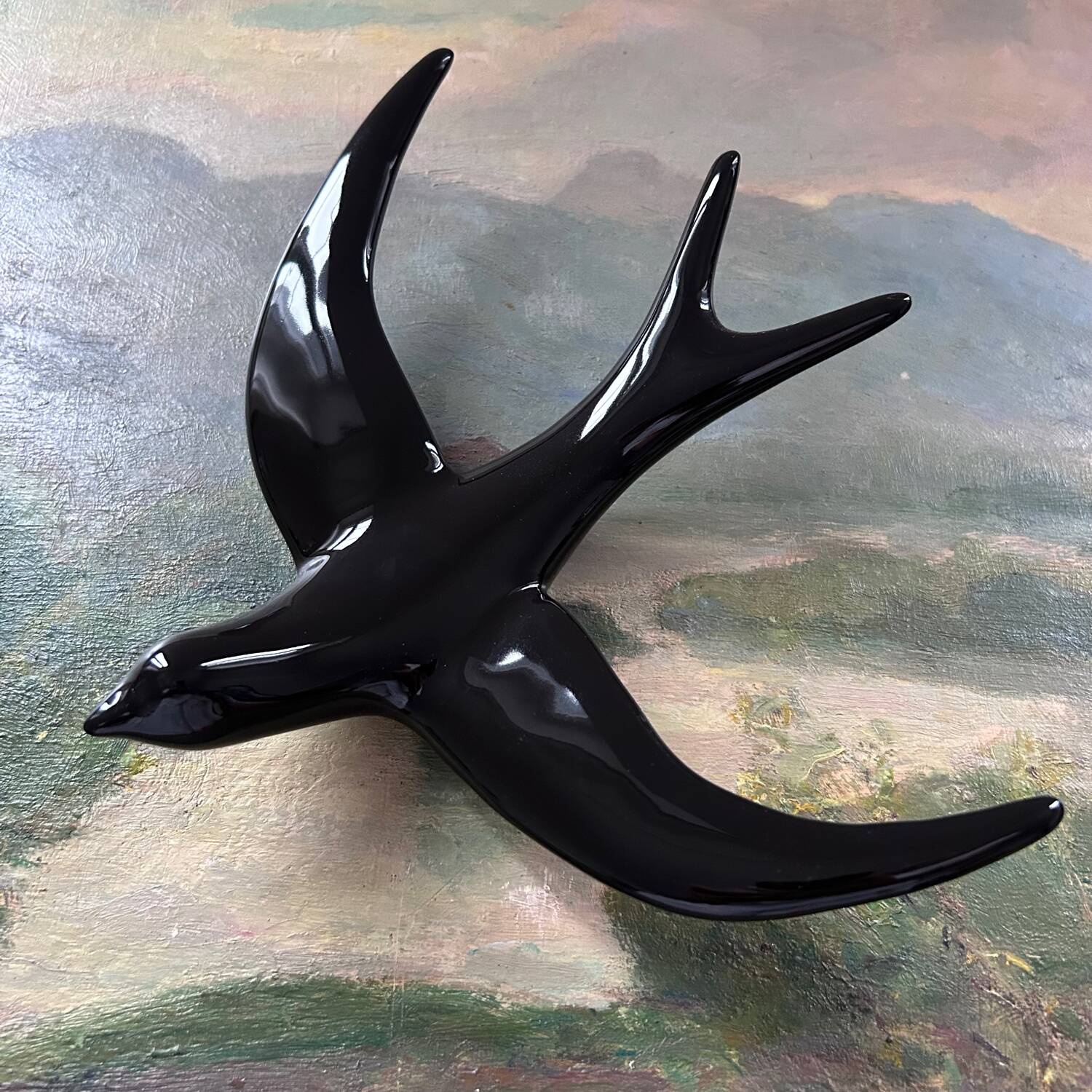 Ceramic swallow