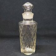Carafe vintage en verre taillé