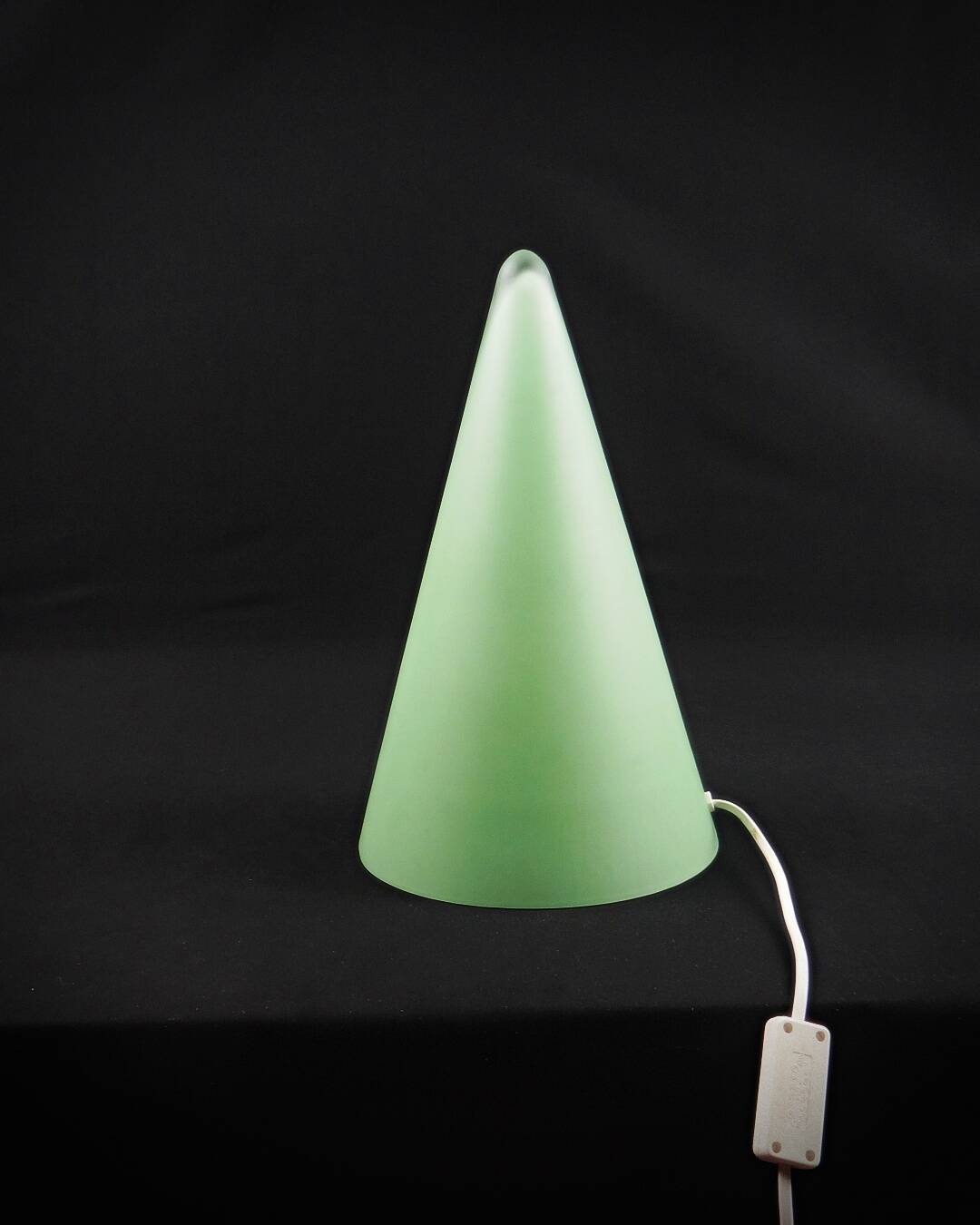 Teepee XL lamp in green opaline glass Vintage 90s design