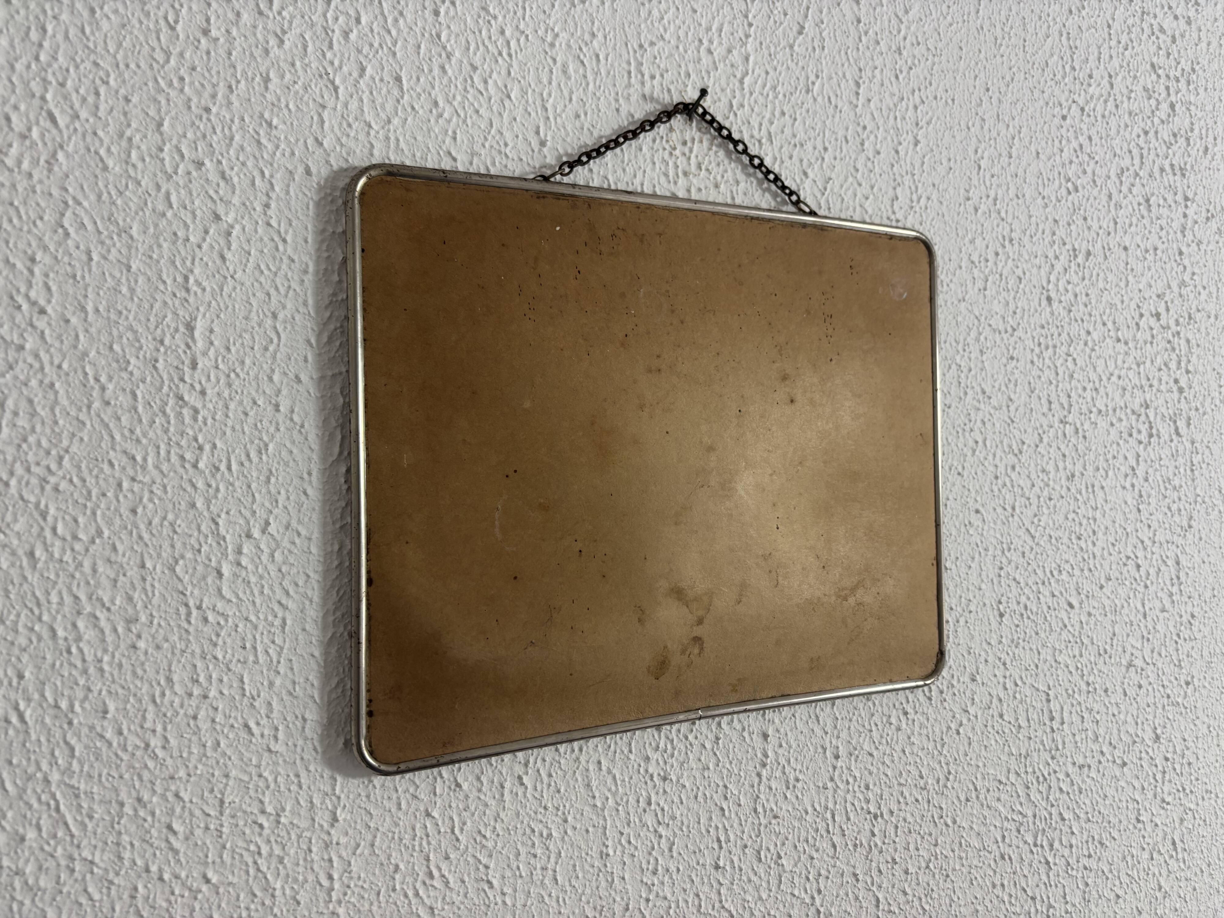 Miroir vintage 1960 barbier coiffeur carton chainette - 29 x 23 cm
