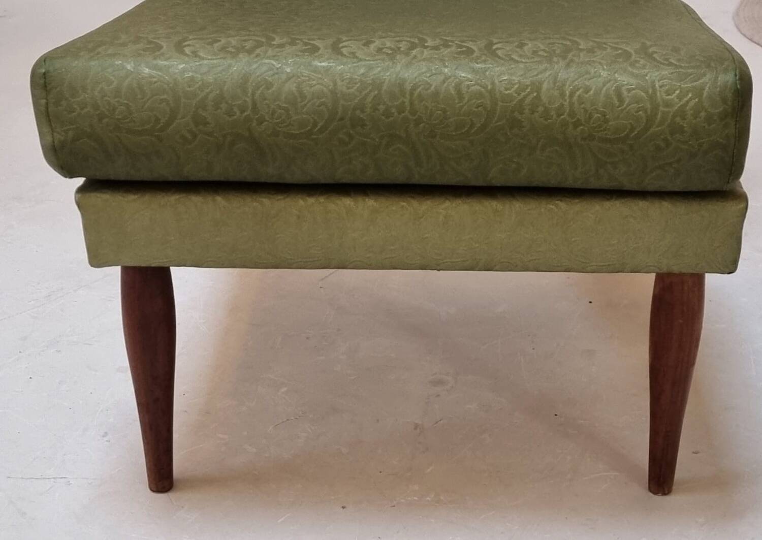 Fauteuils du milieu du siècle