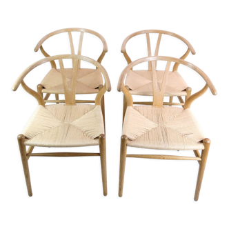 Set of four Y chairs, model CH24, designed by Hans J. Wegner in oak designed in 1950