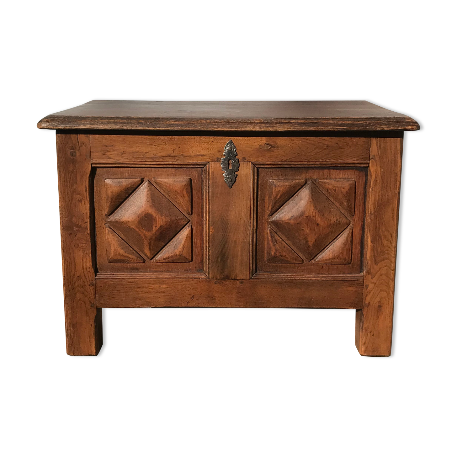 Wooden box, regional work