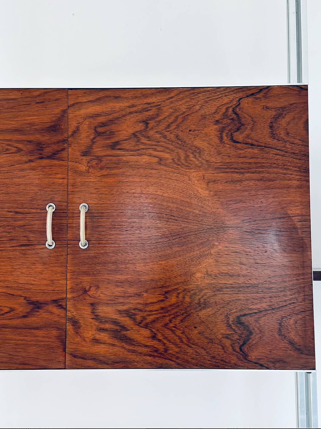 Modular bookshelf George Nelson & Associates OMNI system