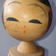 Poupée kokeshi traditionnelle