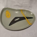 Ceramic dish by Peter Orlando, free form with abstract decoration, 1950s