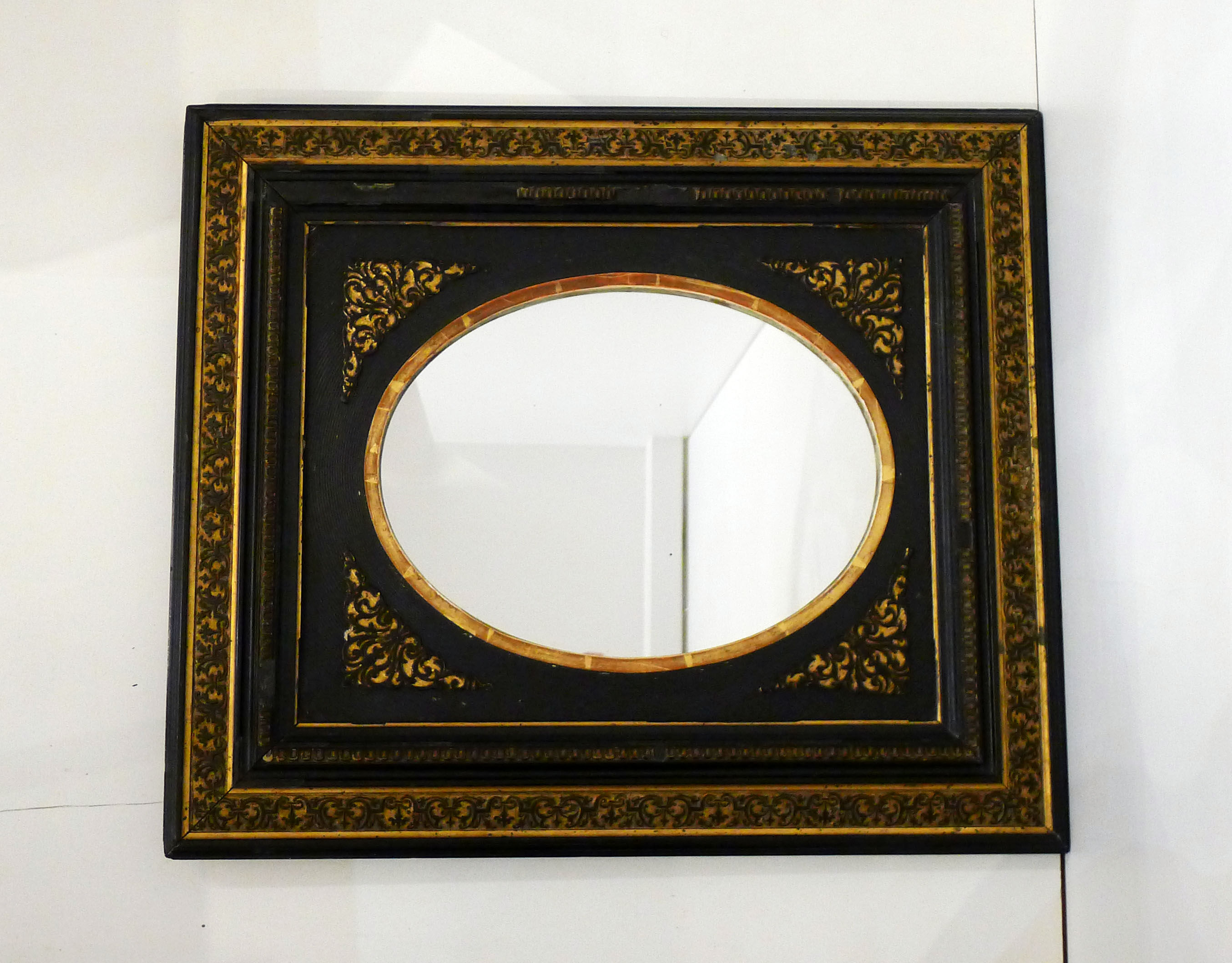 Napoleon III black oval mirror - 69x59cm
