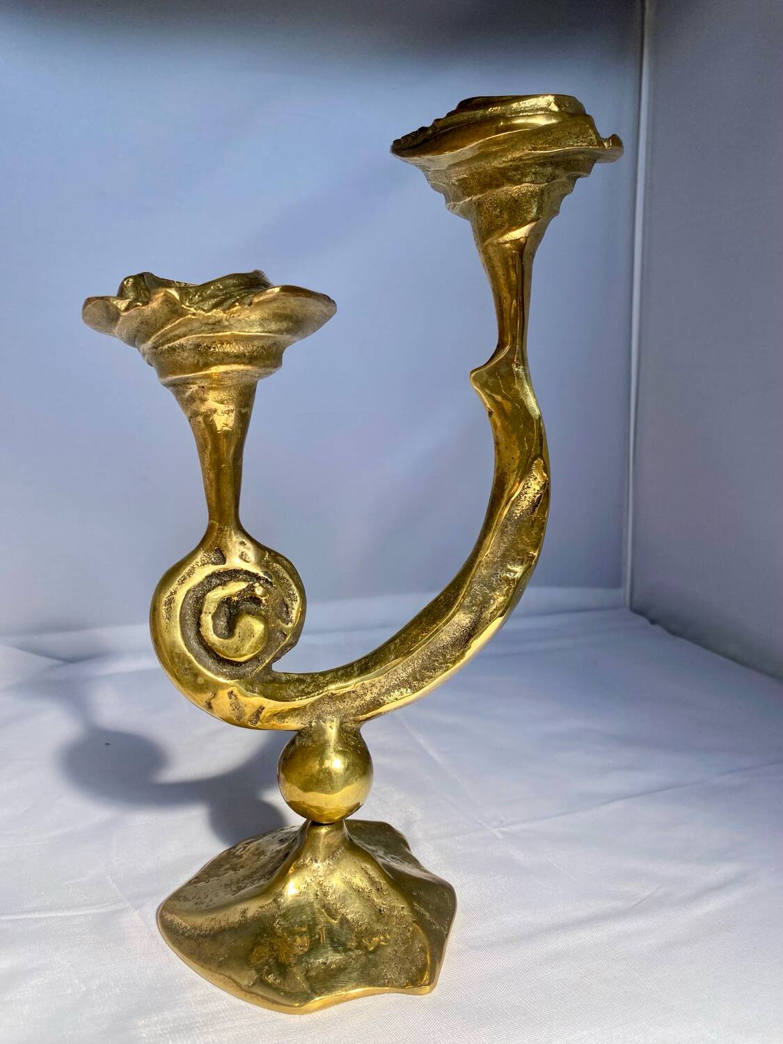 Amadeo sculptural bronze chandelier for Fondica