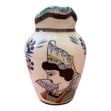 Small jug with a handle. Henriot Quimper.