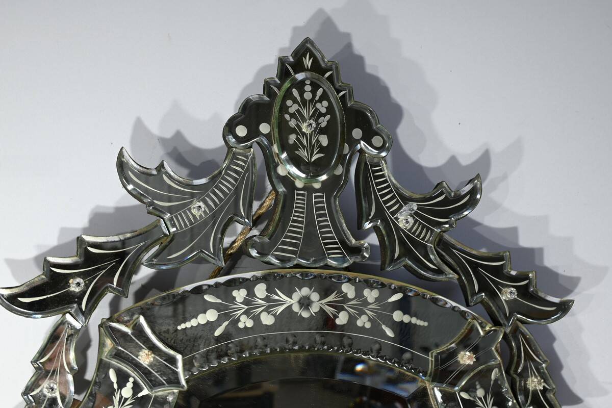 Venetian Mirror in Eglomisé Glass – 1950