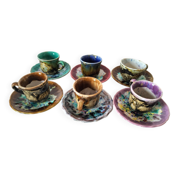 Tasses et soucoupes Morvan en céramique émaillée polychrome