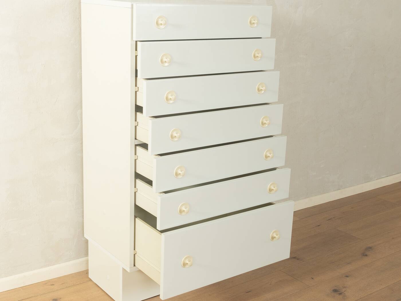 Expressive chest of drawers by interlübke, 1960s, white, seven drawers